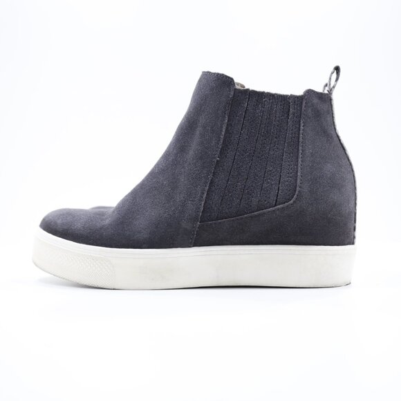 Dolce Vita Wylee Gray Suede Leather 2" Hidden Heel Ankle Booties - 7 - Picture 1 of 7